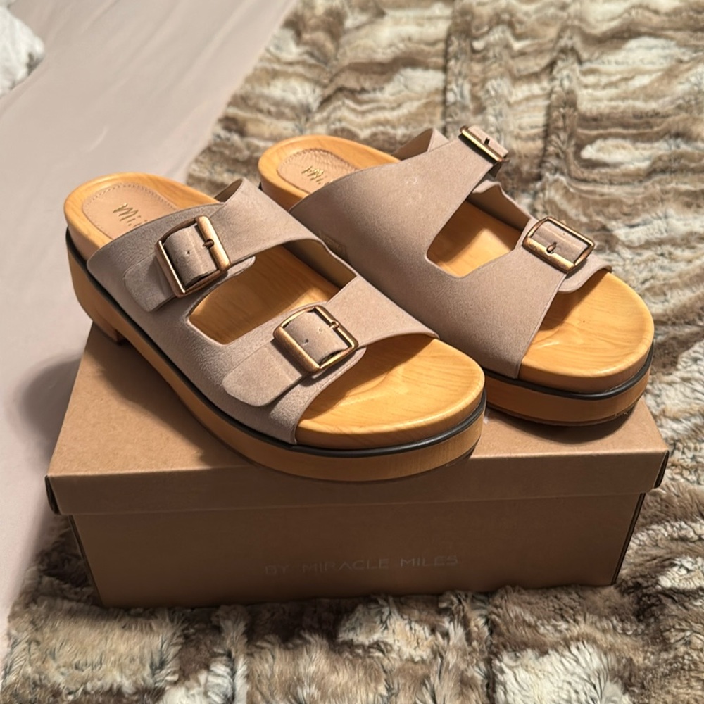 Mi.iM Regina Clogs